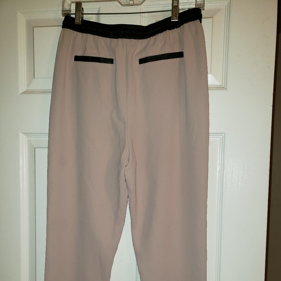 Jeans - Picture 2 of 3